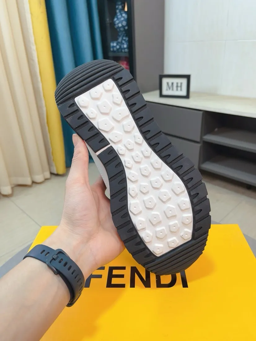 Men's Men's Shoes 💰438🌹🌹[fendi] Fendi's classic and comfortable men's, this complex sneaker is made of soft calfskin➕genuine leather lining➕original ultra-light rubber material with rough outsole. This unique light style is suitable for the casual and refined sensibility of this season. It is comfortable and natural on the feet. It is an everyday style for casual travel in autumn and winter! 38/44